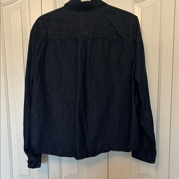 J. Crew Women’s Modern Chambray Button Up Shirt - Picture 3 of 4